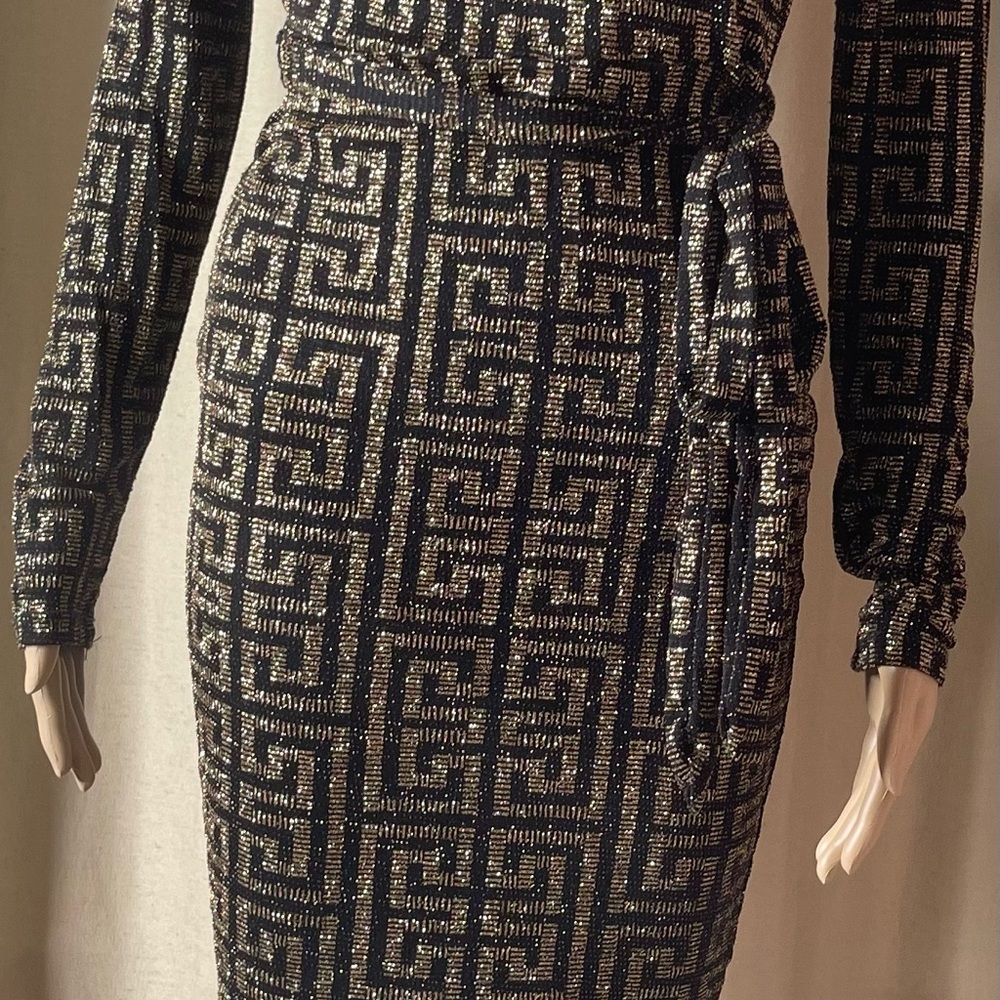 Black & Gold Midi Dress - Picture 4 of 7